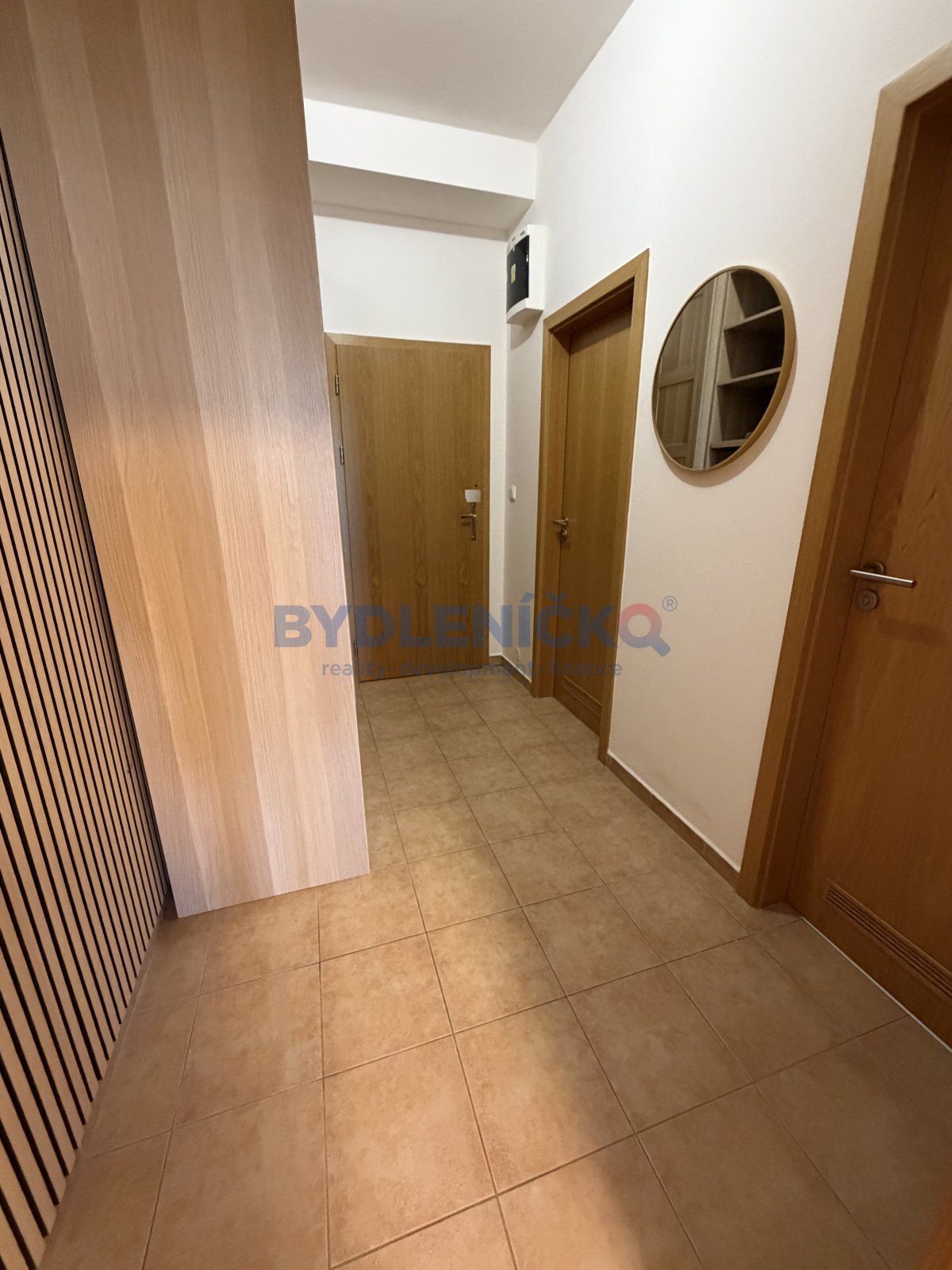 Prodej zaběhlého apartmánu 1+kk, 51 m2, Lipno nad 