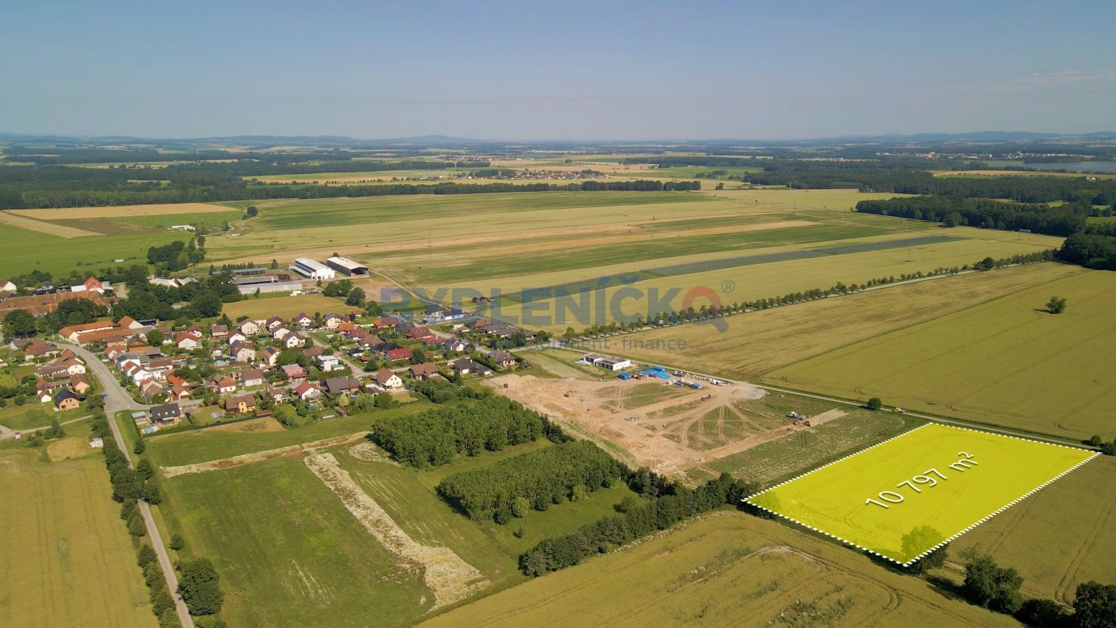 Prodej stavebního pozemku 10 797 m2 v obci Čejkovi
