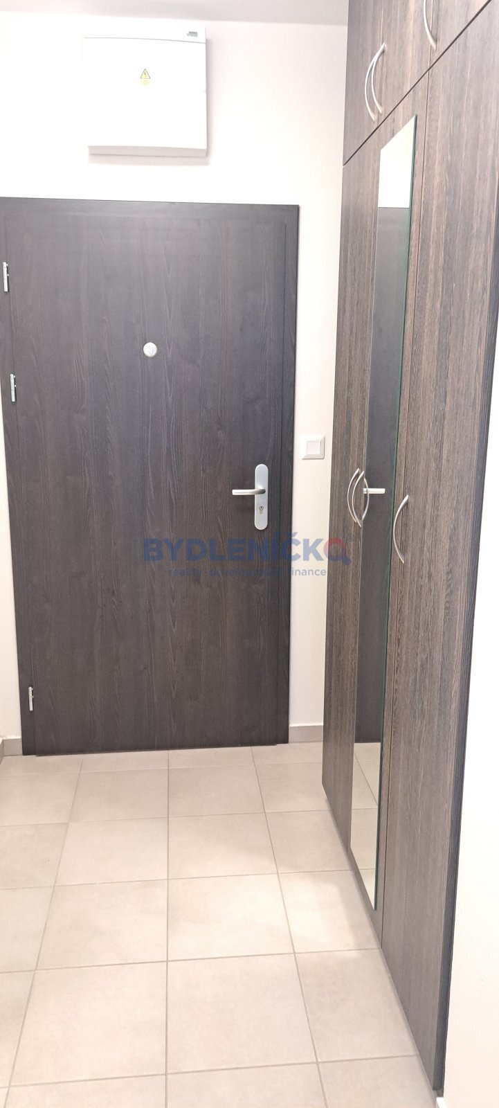 Pronájem bytu 2+kk s terasou v novostavbě bytového domu, Rožnovská, České Budějovice