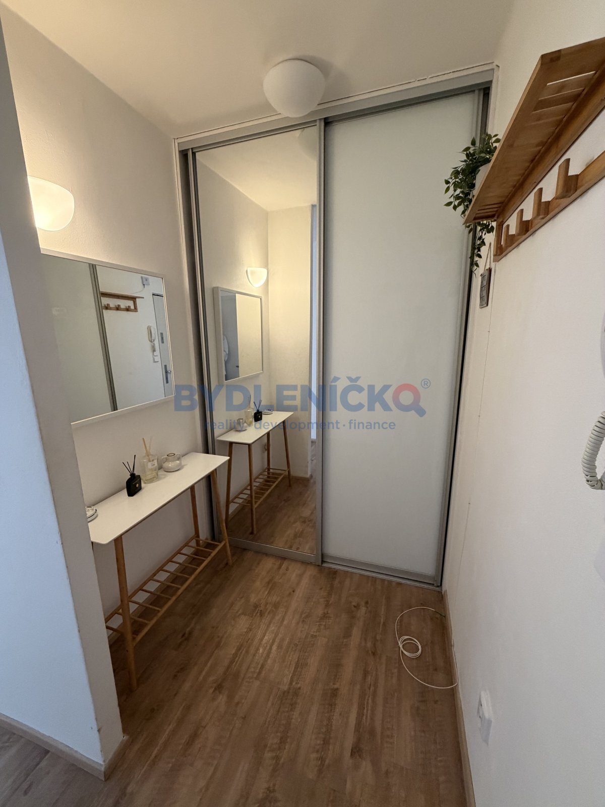 Pronájem vybaveného bytu 3+1, 85,4 m2, ul. Mánesov