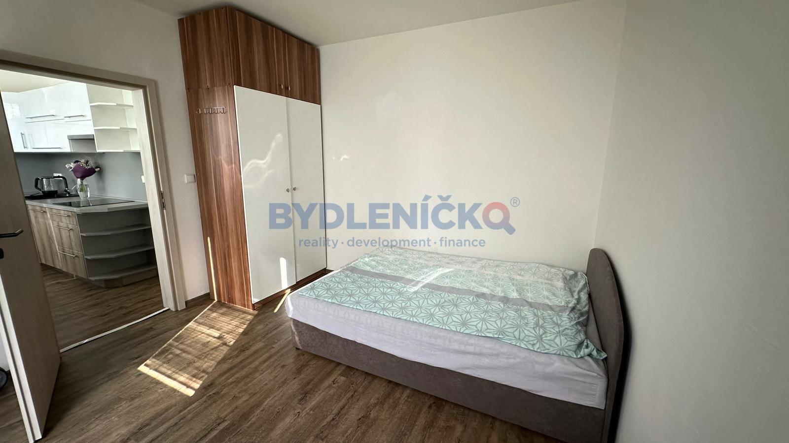 Pronájem kompletně vybaveného bytu 3+1, 67 m2, ul. Pekárenská, České Budějovice.jpg