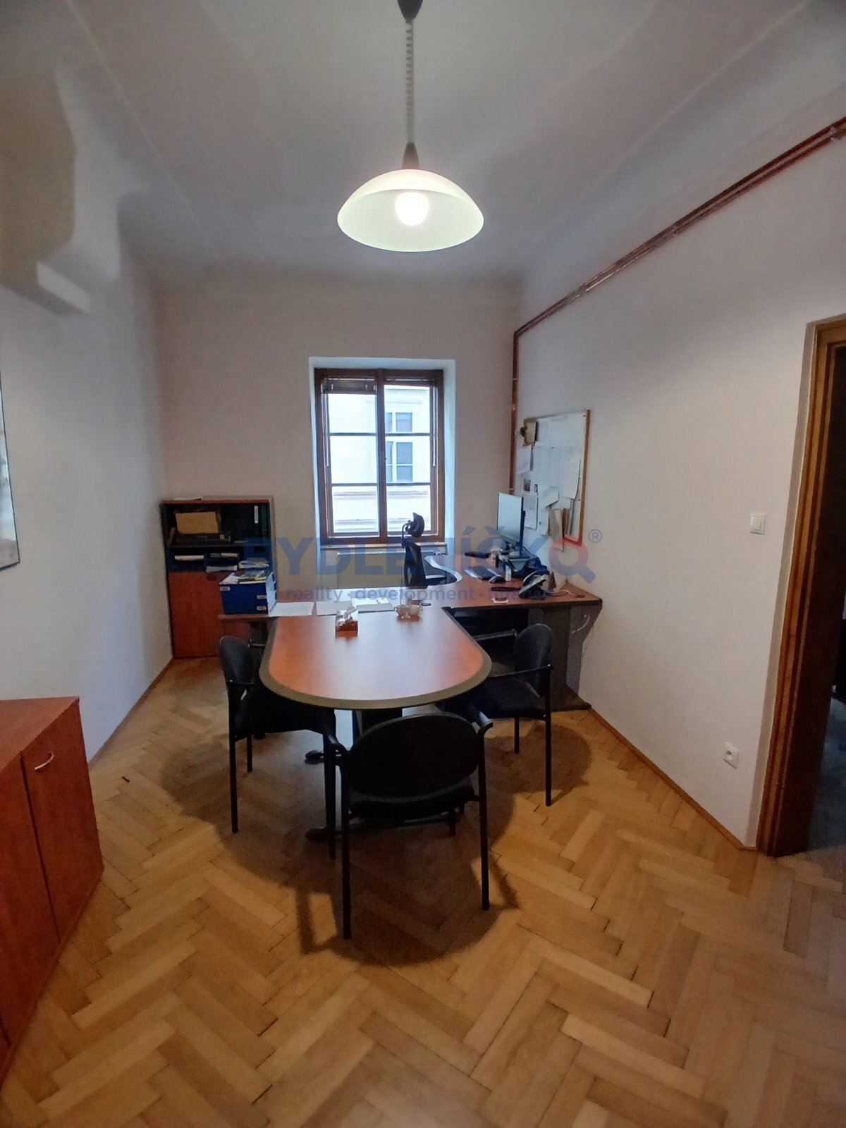 Pronájem kanceláře o 2 místnostech, 56 m2, ulice Krajinská, České Budějovice