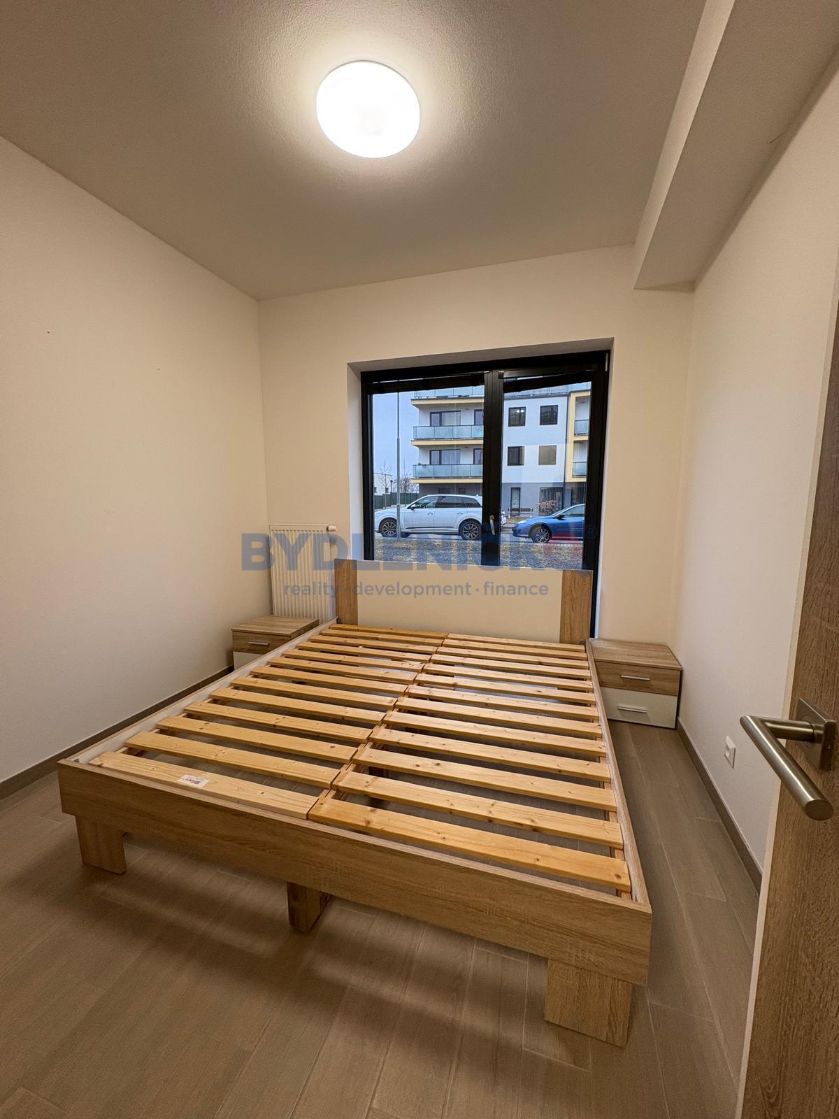 Pronájem bytu 3+kk (ateliér), 61 m2, ulice Rožnovská, České Budějovice