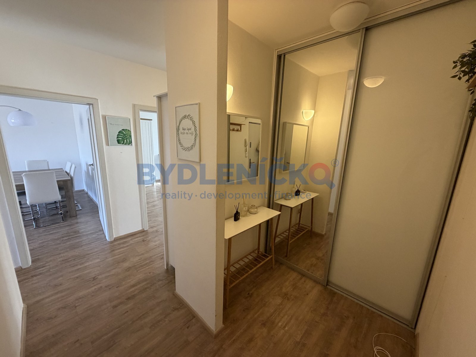 Pronájem vybaveného bytu 3+1, 85,4 m2, ul. Mánesov