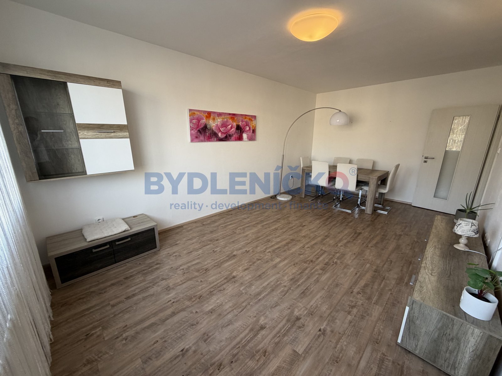 Pronájem vybaveného bytu 3+1, 85,4 m2, ul. Mánesov