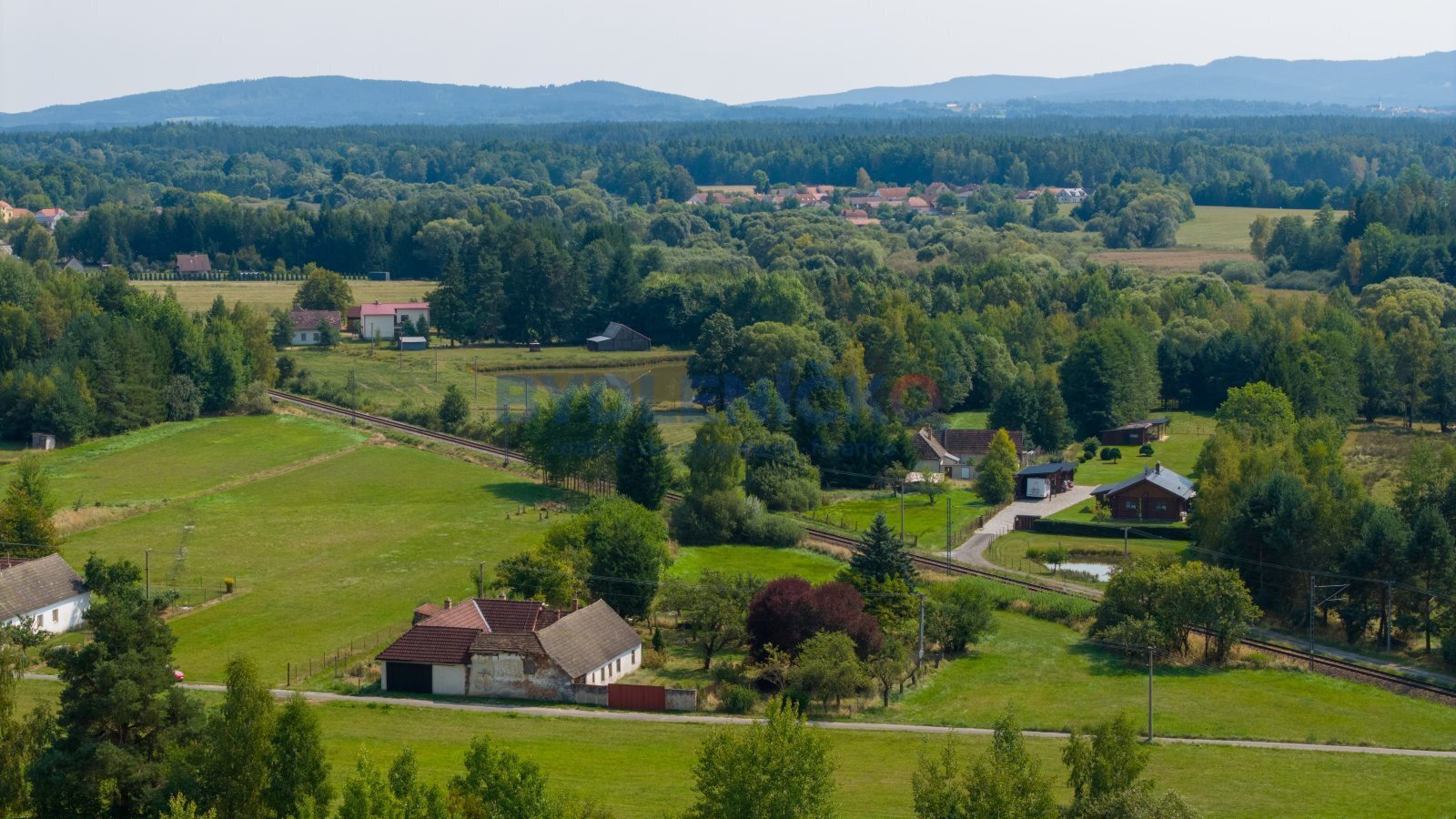 Prodej chalupy s pozemkem 4750 m2, Petříkov