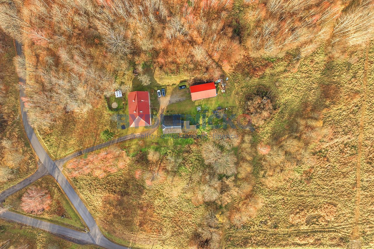 Prodej domu o 3 bytových jednotkách, pozemky 4 806 m2, Třebovice, okres Prachatice