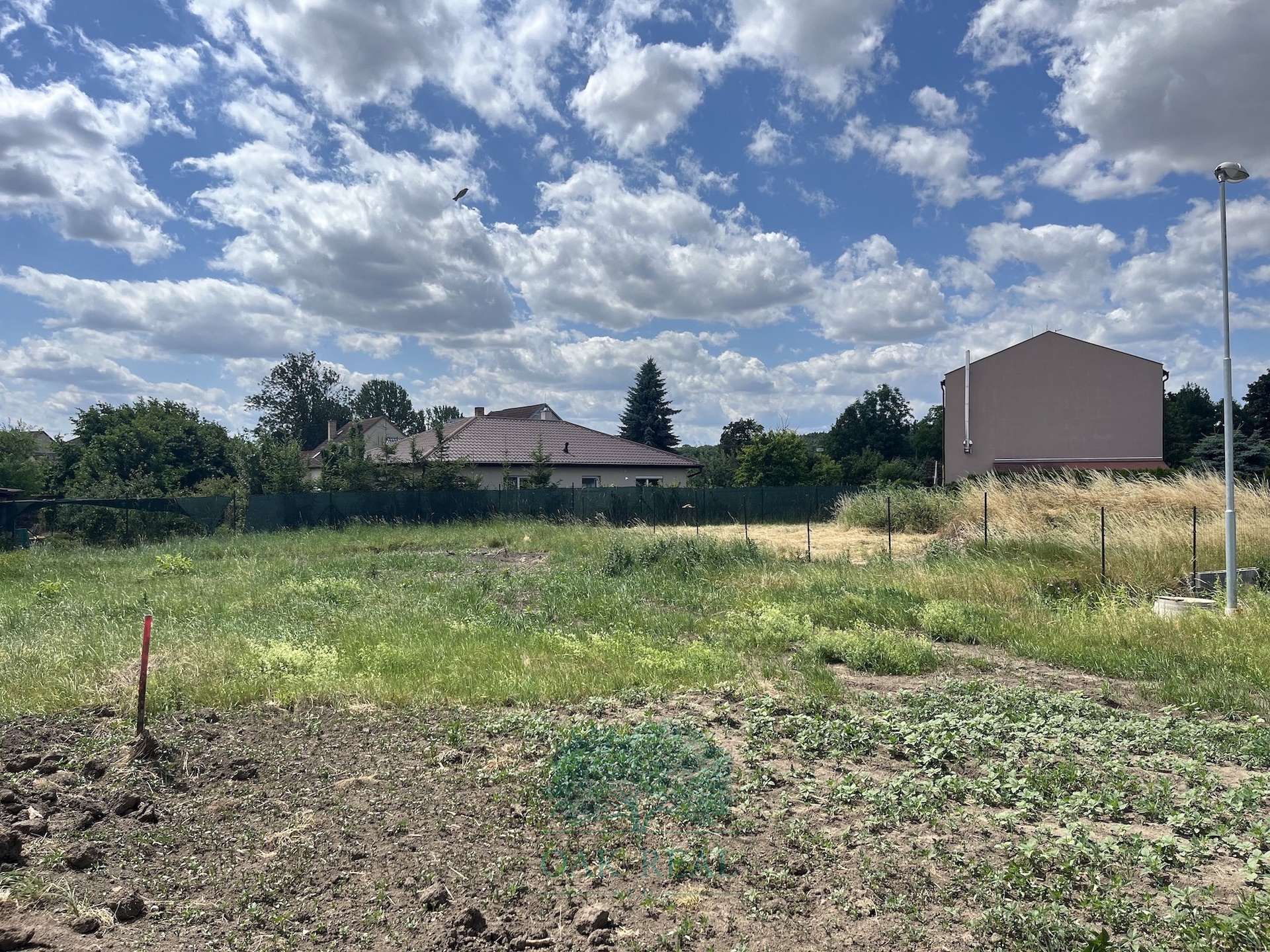 pohled na pozemek ze severni? strany od kr?iz?ovat