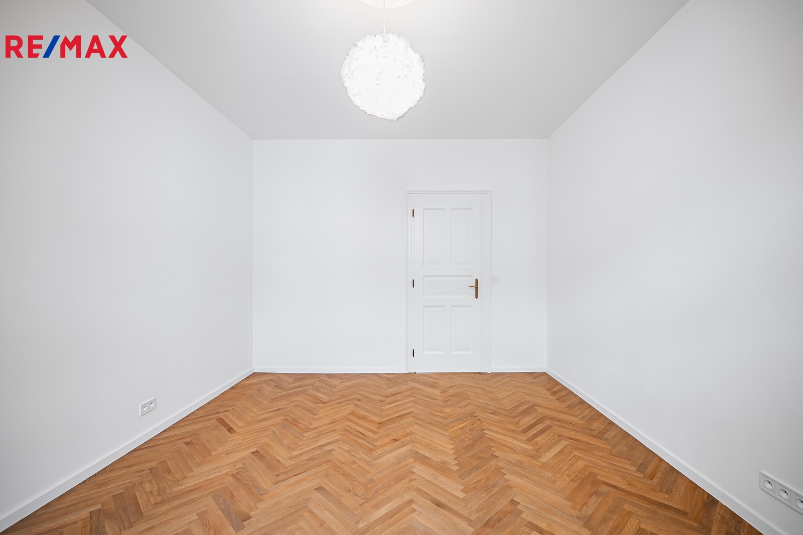 Pokoje jsou světlé a prostorné