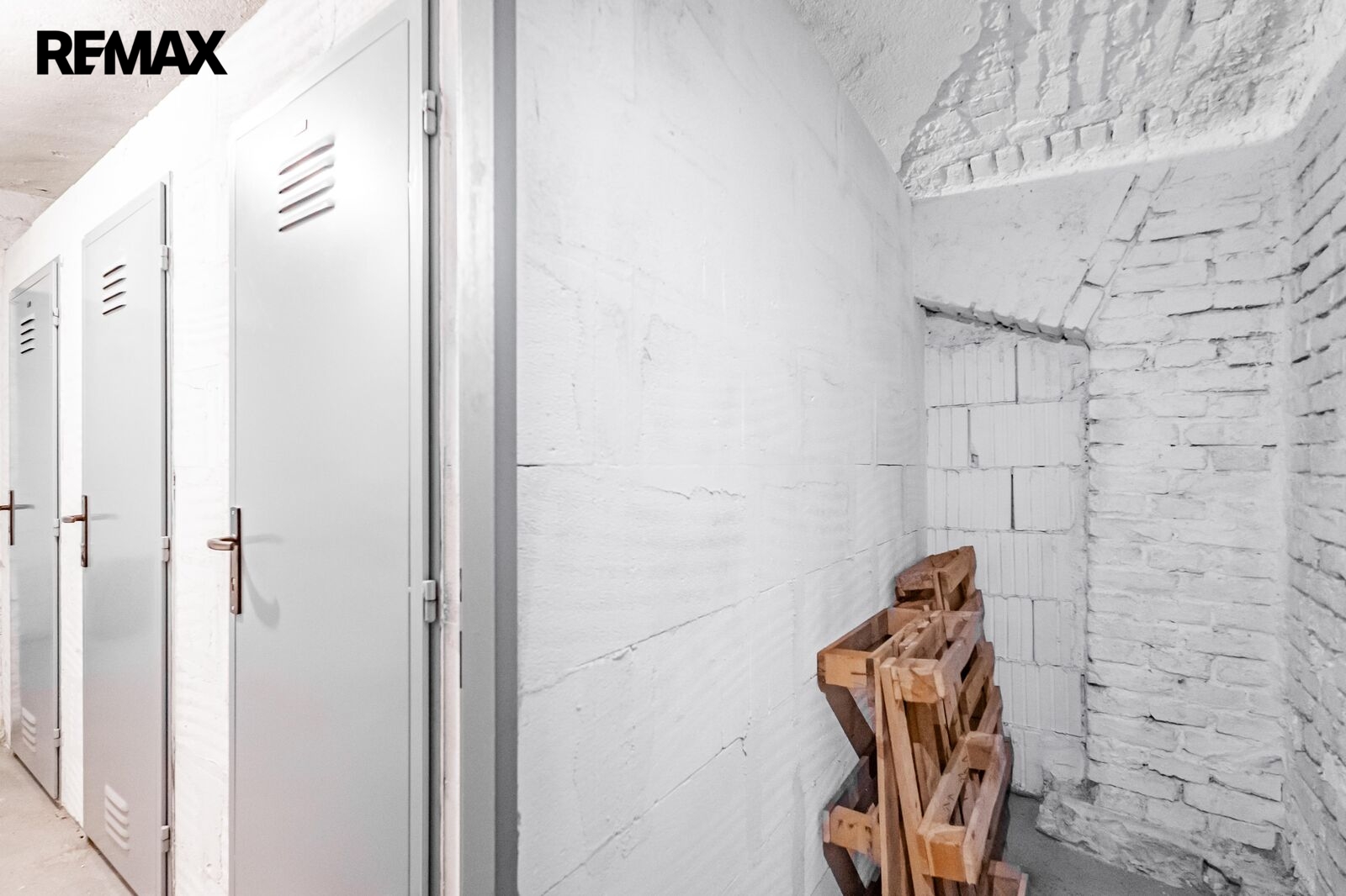 Sklepní kóje v suterénu domu