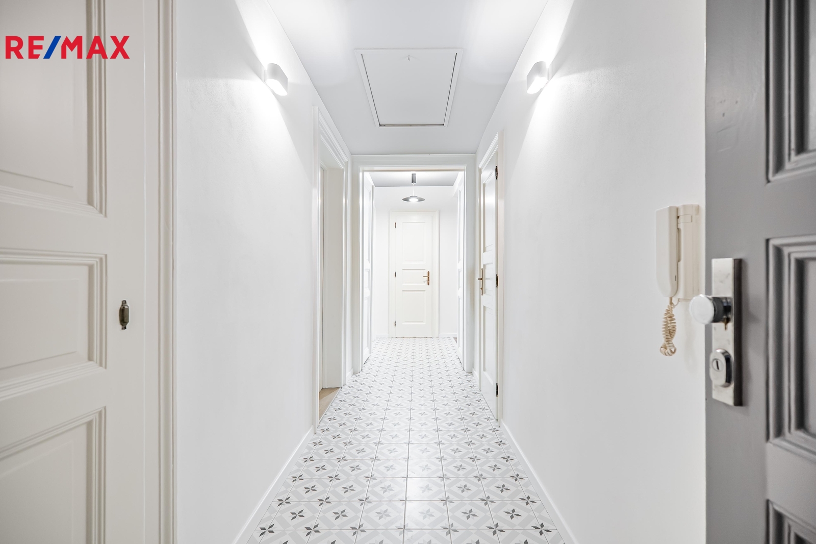 Vstupní centrální hala bytu