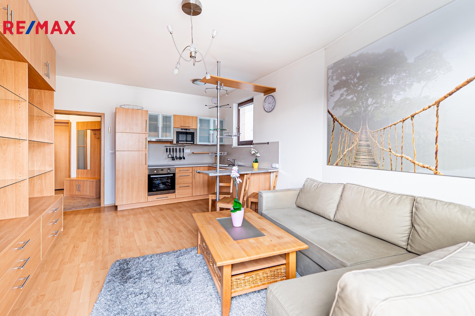 Obývací pokoj s kuchyňským koutem