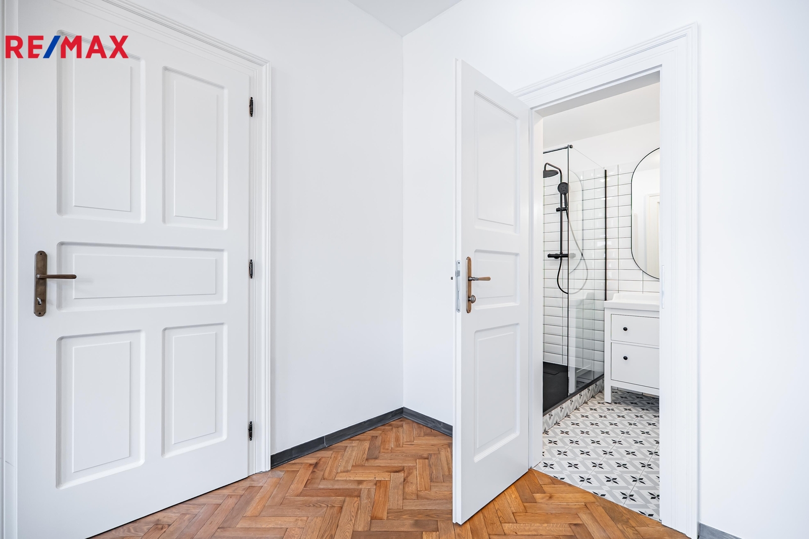 Pohled na jednu z koupelen