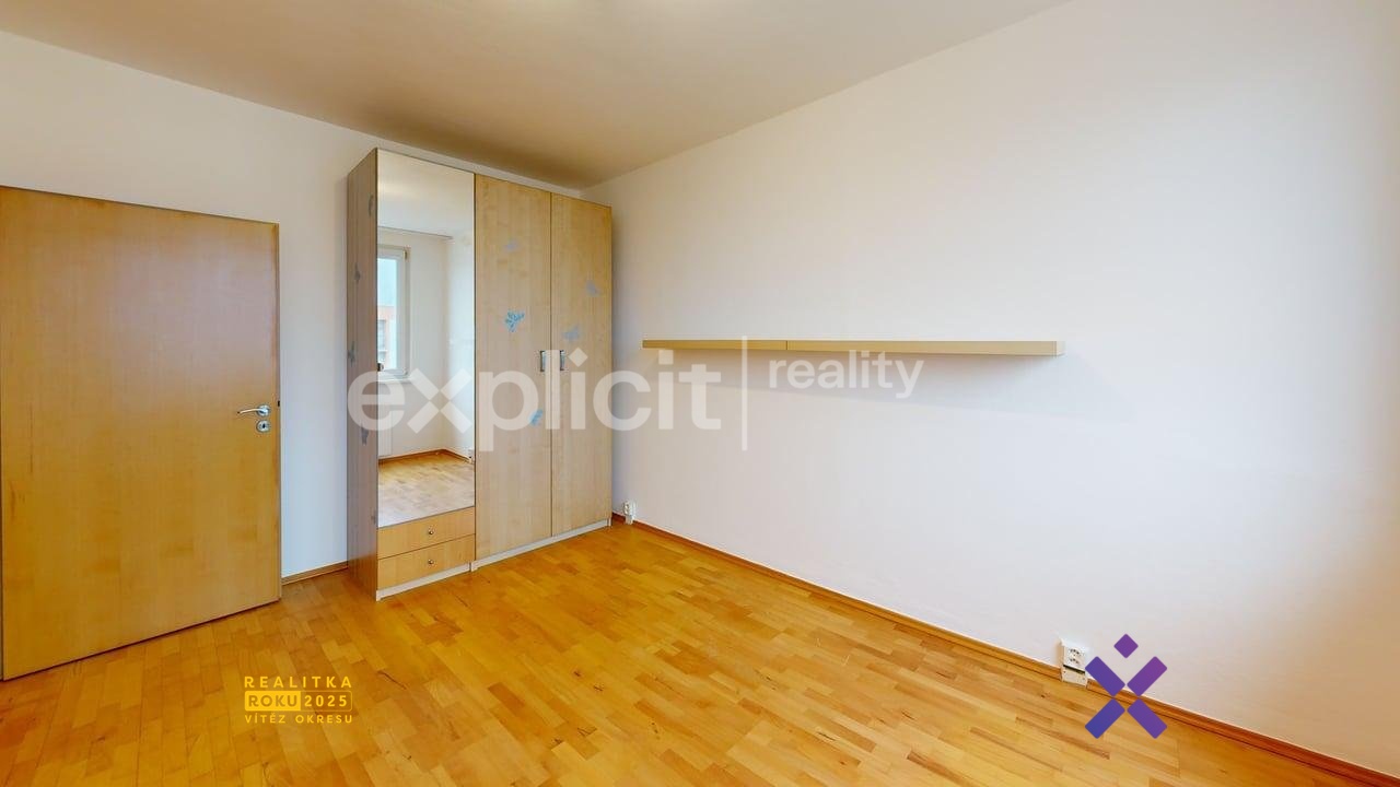 Tomáš Batík, Explicit reality, Pronájem bytu 3+1 68 m&sup2;