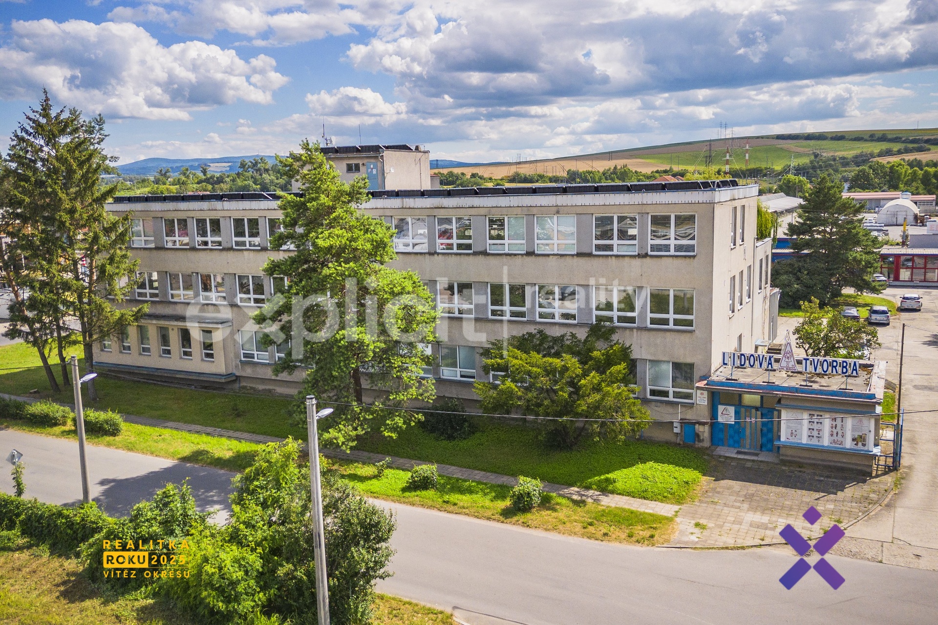Filip Hladiš realitní makléř Pronájem prostor pro lehkou výrobu, sklady s rampou, kanceláře, 1 162 m