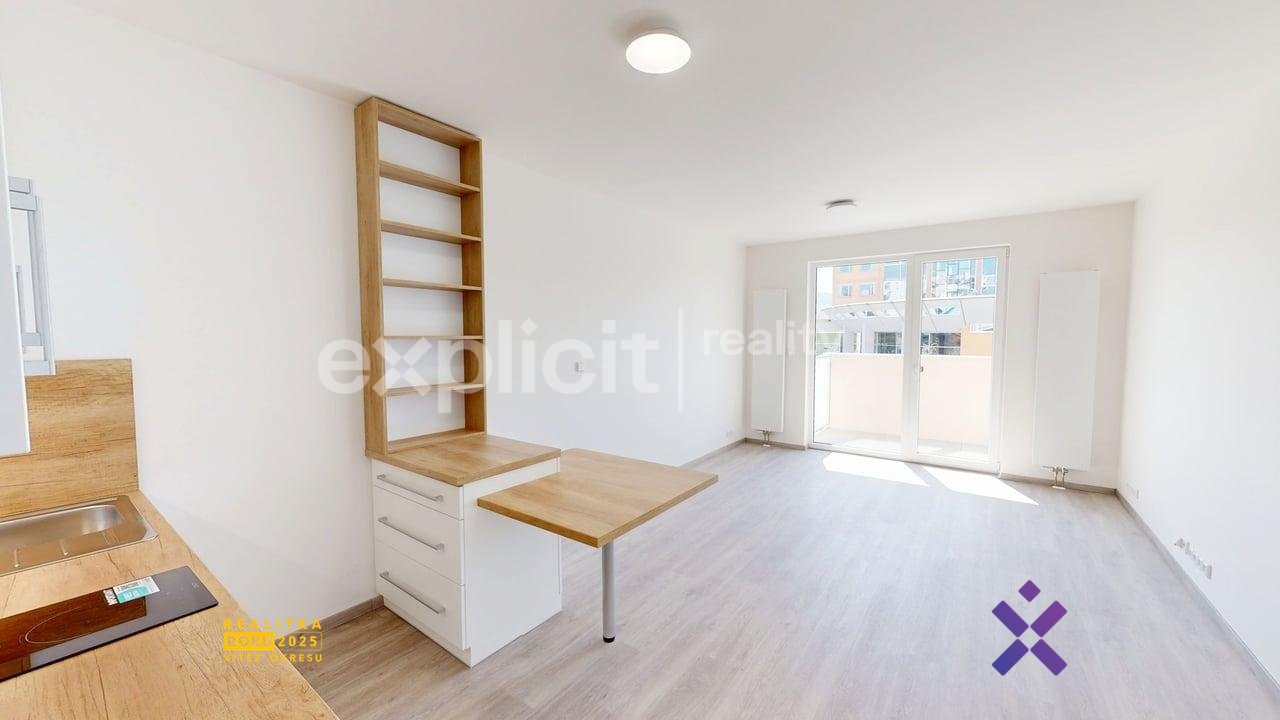 Tomáš Batík, Explicit reality, Pronájem bytu 1+kk, 34 m&sup2;, Nad Stráněmi - Zlín