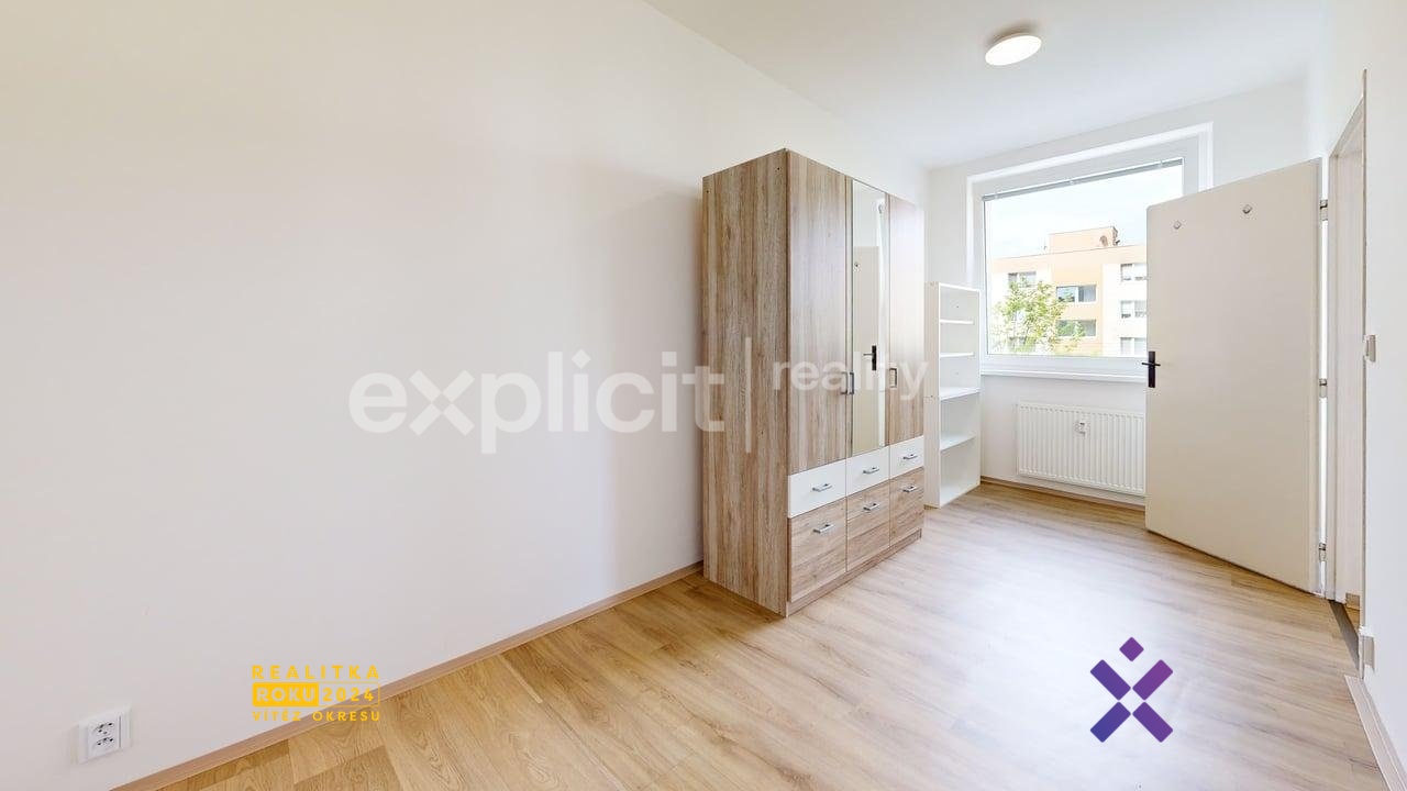4775-Moravska-Bedroom 1