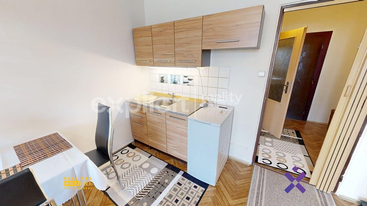 Tomáš Batík, Explicit reality, Pronájem byty 1+kk, 30 m&sup2; - Otrokovice