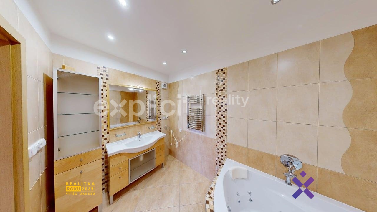 Tomáš Batík, Explicit reality, Pronájem bytu 3+1 68 m&sup2;