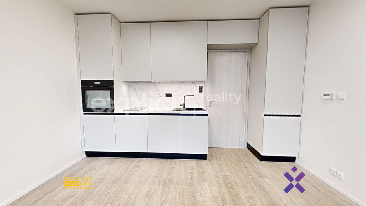 Byt-1kk-s-parkovacim-mistem-ul-Nad-Stranemi-7322-1