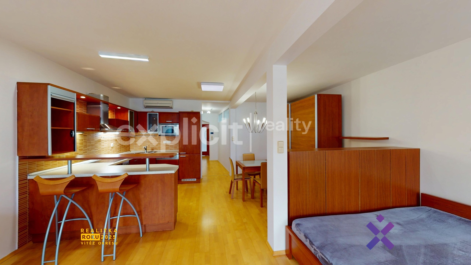 Pronájem bytu 2+kk 80 m&sup2; - Masarykovo náměstí, Uherský Brod