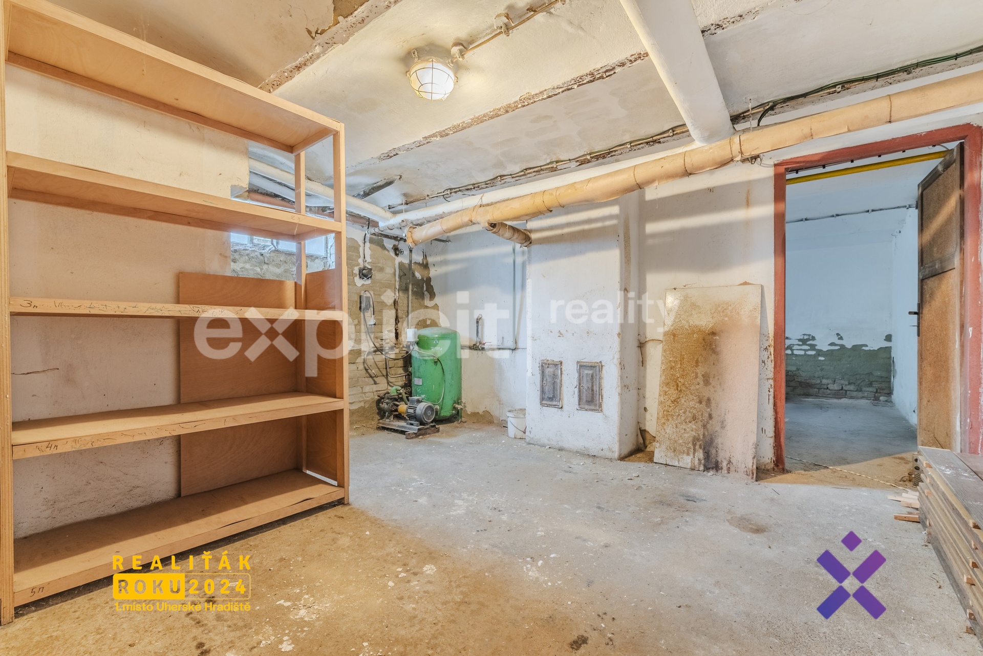 Prodej rodinneho domu 4+1 238 m², Uhersky Ost