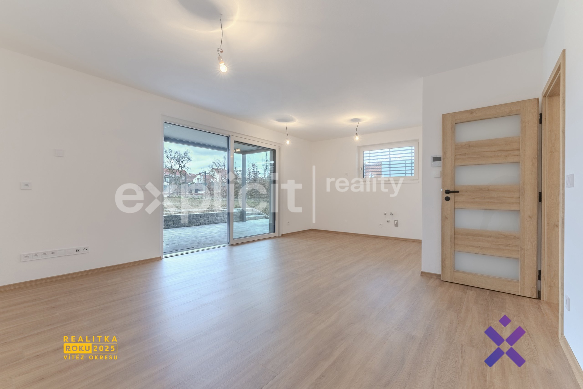 Prodej prizemniho bytu 3+kk 94 m&sup2; se zahradou 233 m&sup2;, Ostrozska Nova Ves1