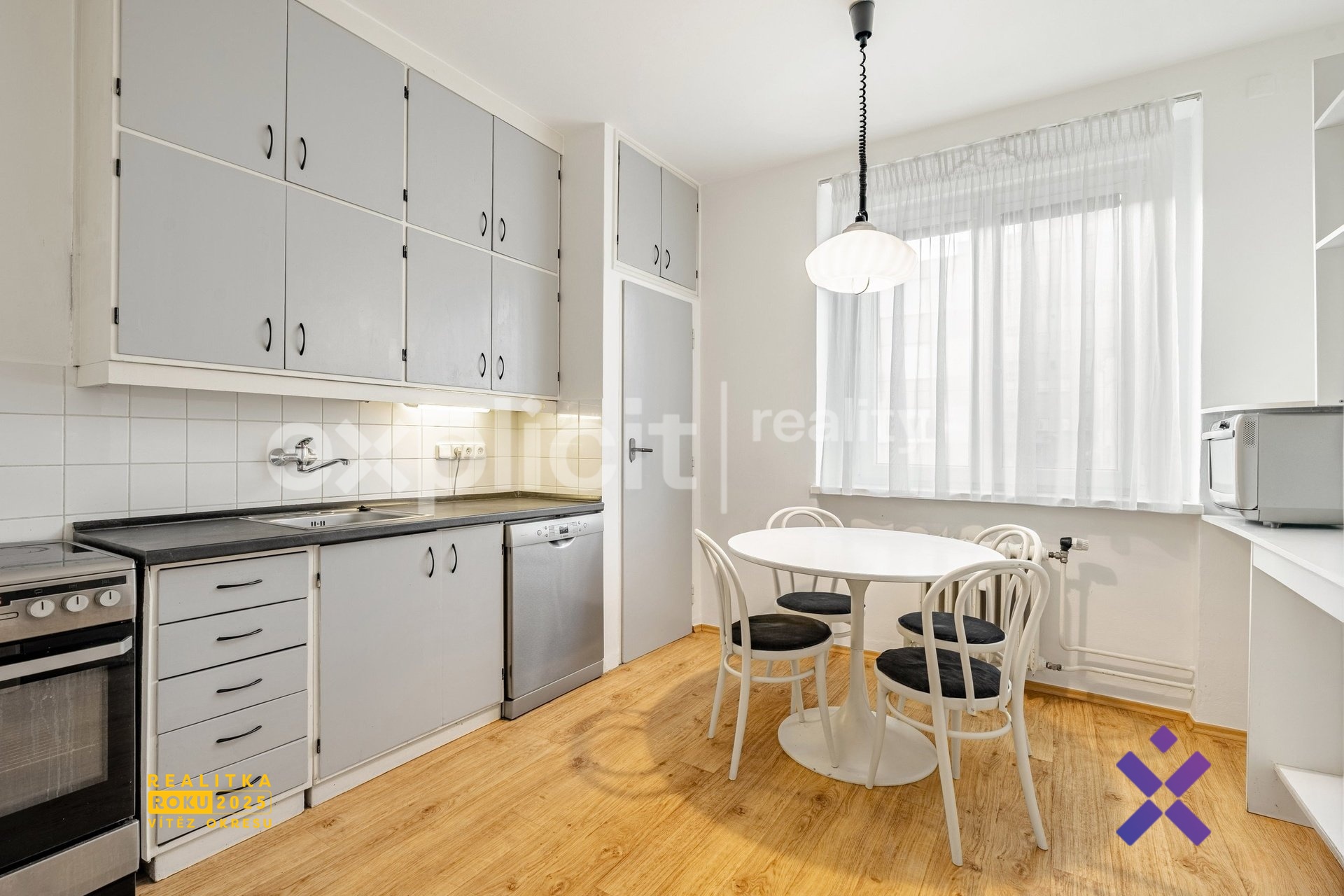 Tomáš Batík, Explicit reality, Pronájem bytu 3+1,7