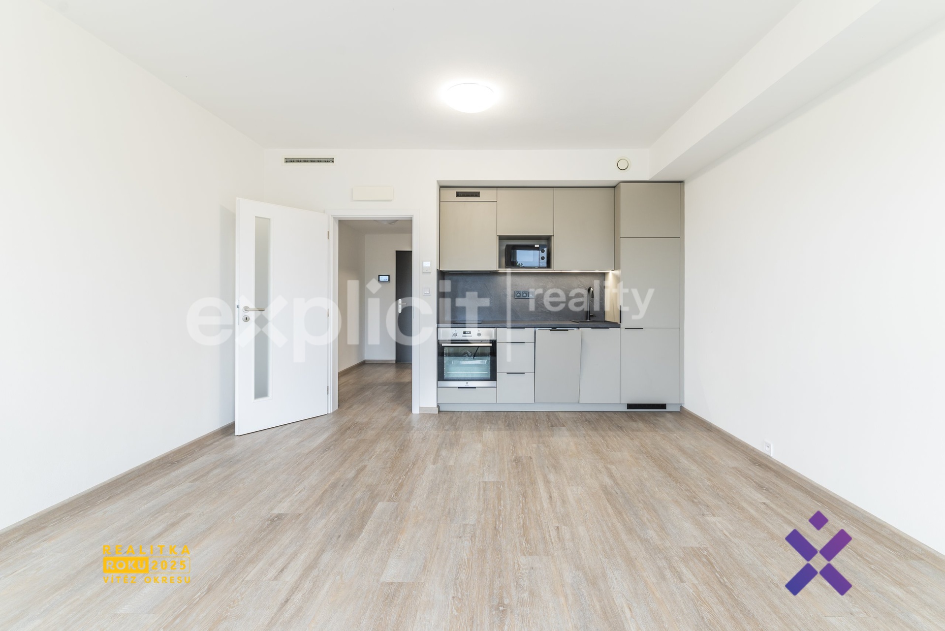 Filip Hladiš realitní makléř Pronájem bytu 1+kk, 38 m&sup2; - Uherský Brod