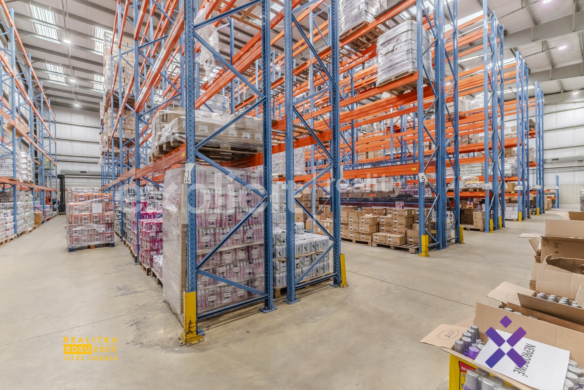 Prodej skladu a haly 3 394 m&sup2;, pozemek 6 552 