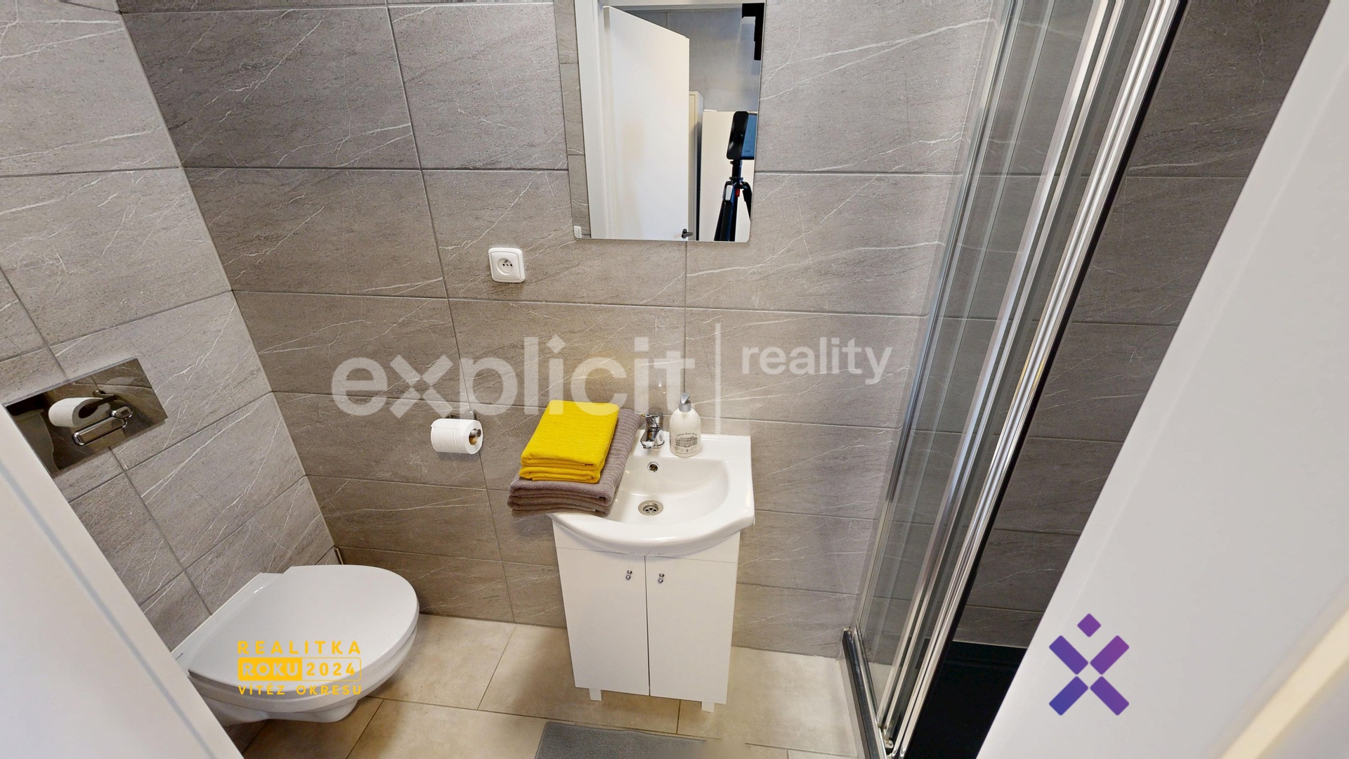 Pronajem-Loft-114-08082025_220410
