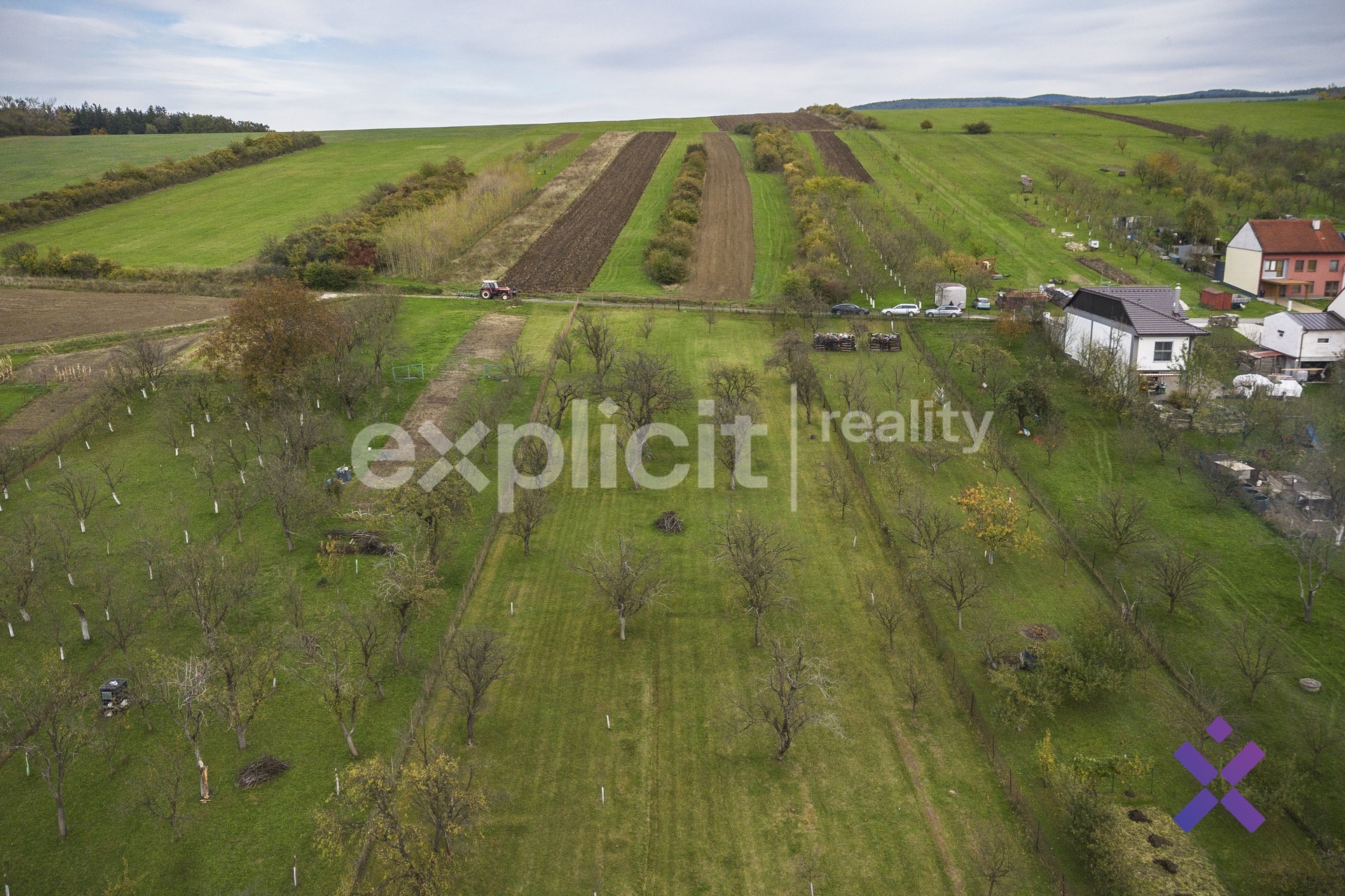 Prodej pozemku 2350 m2 - Korytna, okres Uherske Hradiste2