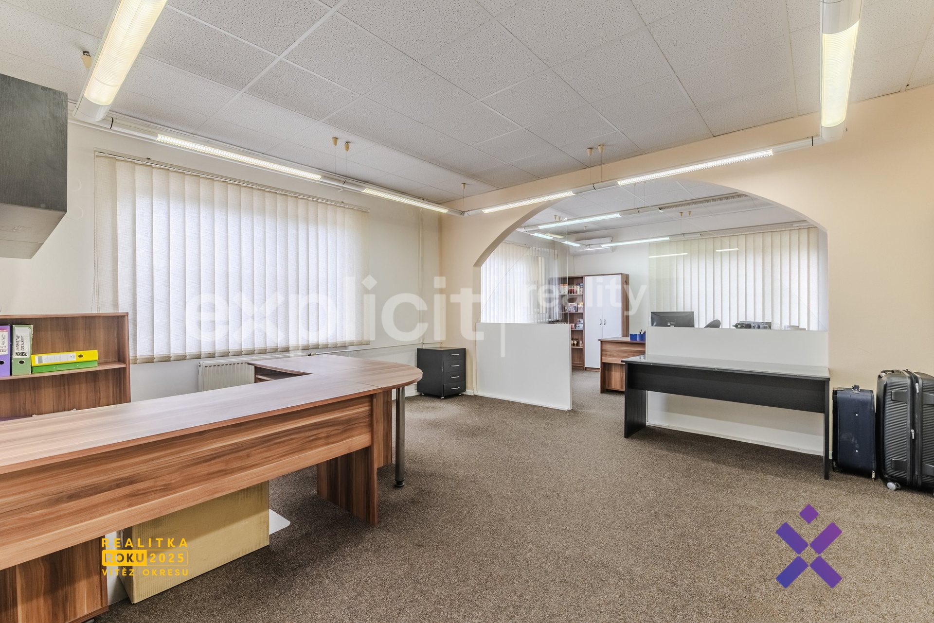 Prodej skladu a haly 3 394 m&sup2;, pozemek 6 552 