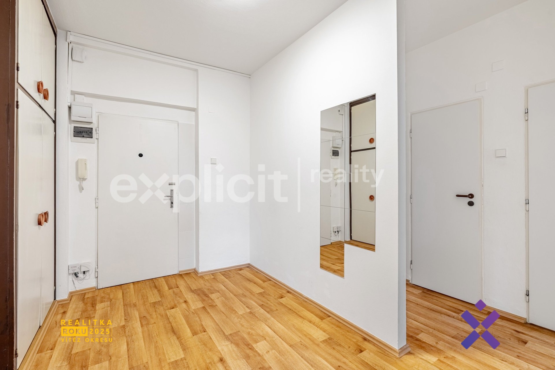 Tomáš Batík, Explicit reality, Pronájem bytu 3+1,7