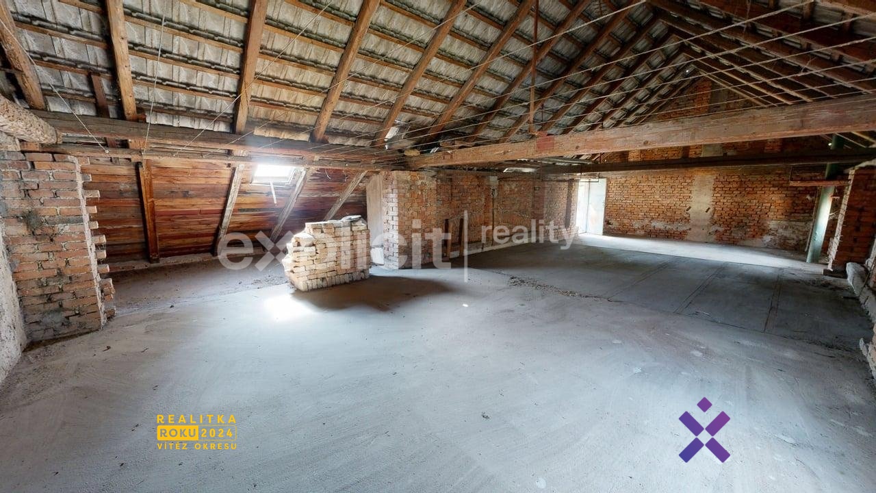 Prodej-domu-Zahnasovice-puda-08052025_111223