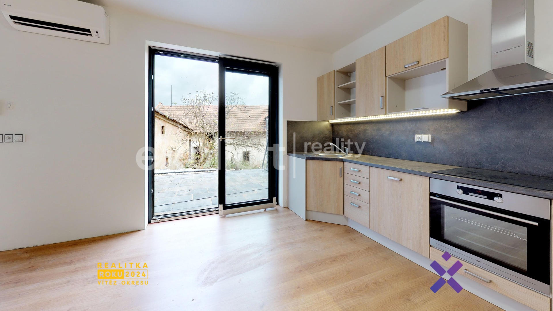 Pronajem-Byty-2kk-60m-terasa-39m-Zlin-Priluky-Kitchen