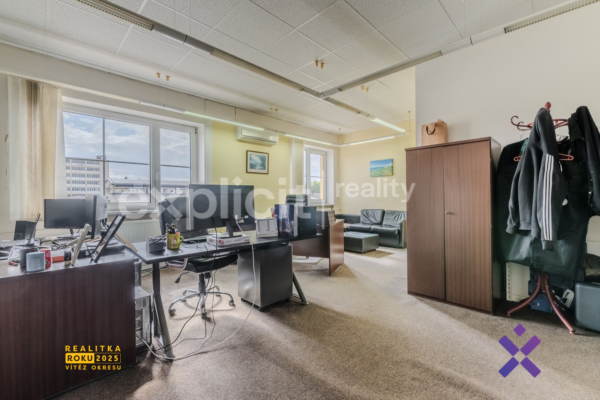 Prodej skladu a haly 3 394 m&sup2;, pozemek 6 552 