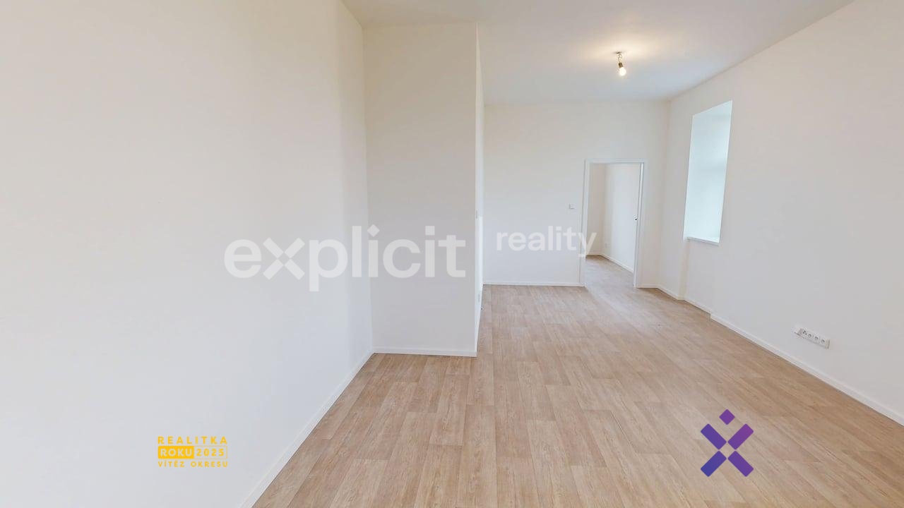 Tomáš Batík, Explicit Reality, Pronájem bytu 2+kk 45 m&sup2;, Hostovlice