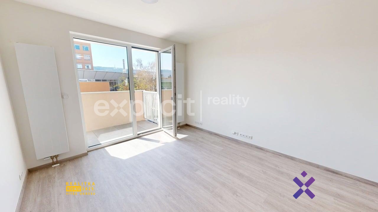 Tomáš Batík, Explicit reality, Pronájem bytu 1+kk, 34 m&sup2;, Nad Stráněmi - Zlín