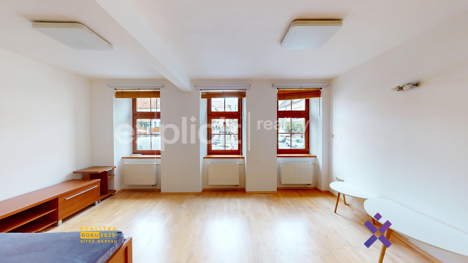 Pronájem bytu 2+kk 80 m&sup2; - Masarykovo náměstí, Uherský Brod