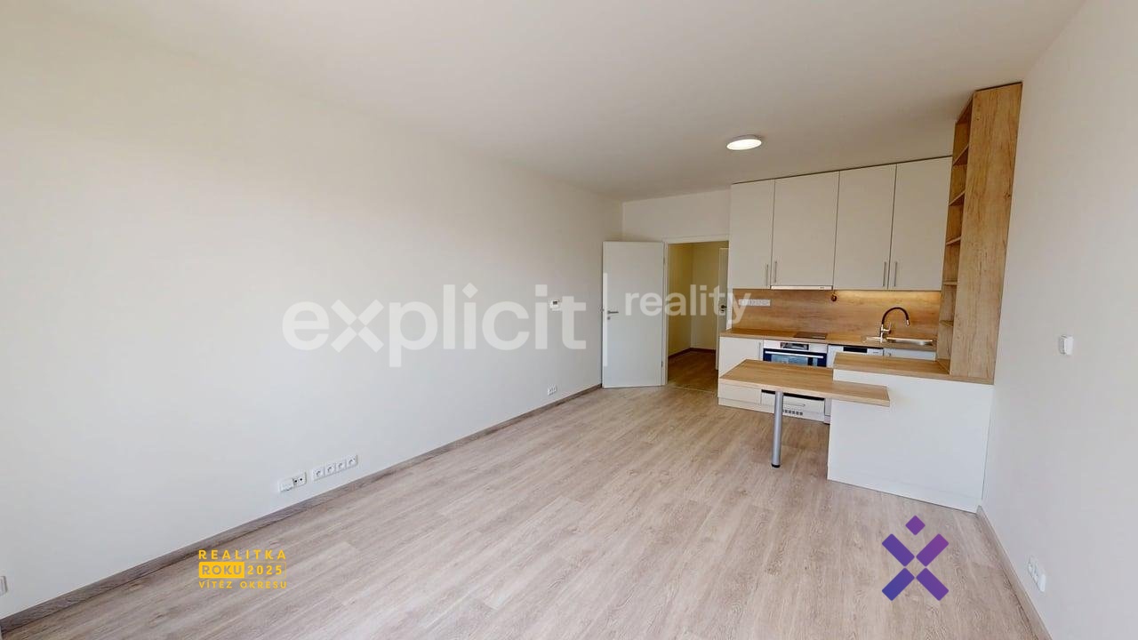 Tomáš Batík, Explicit reality, Pronájem bytu 1+kk, 34 m&sup2;, Nad Stráněmi - Zlín