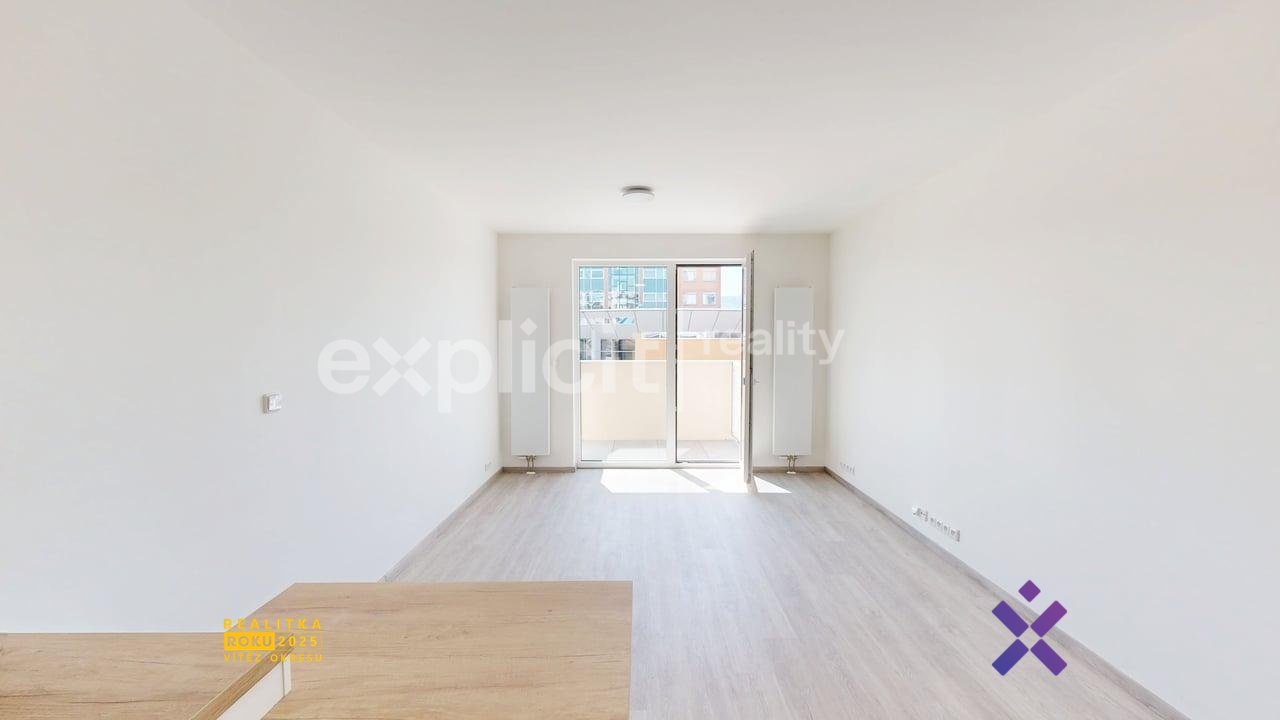Nad-Tomáš Batík, Explicit reality, Pronájem bytu 1+kk, 34 m&sup2;, Nad Stráněmi - Zlín-7322-04072026_1030