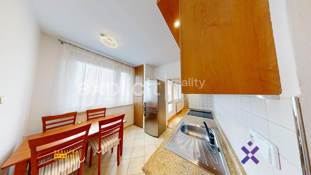 Tomáš Batík, Explicit reality, Pronájem bytu 3+1 68 m&sup2;