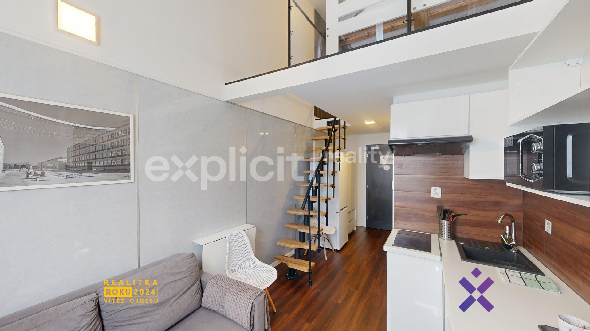 Pronajem-Loft-114-08082025_220617
