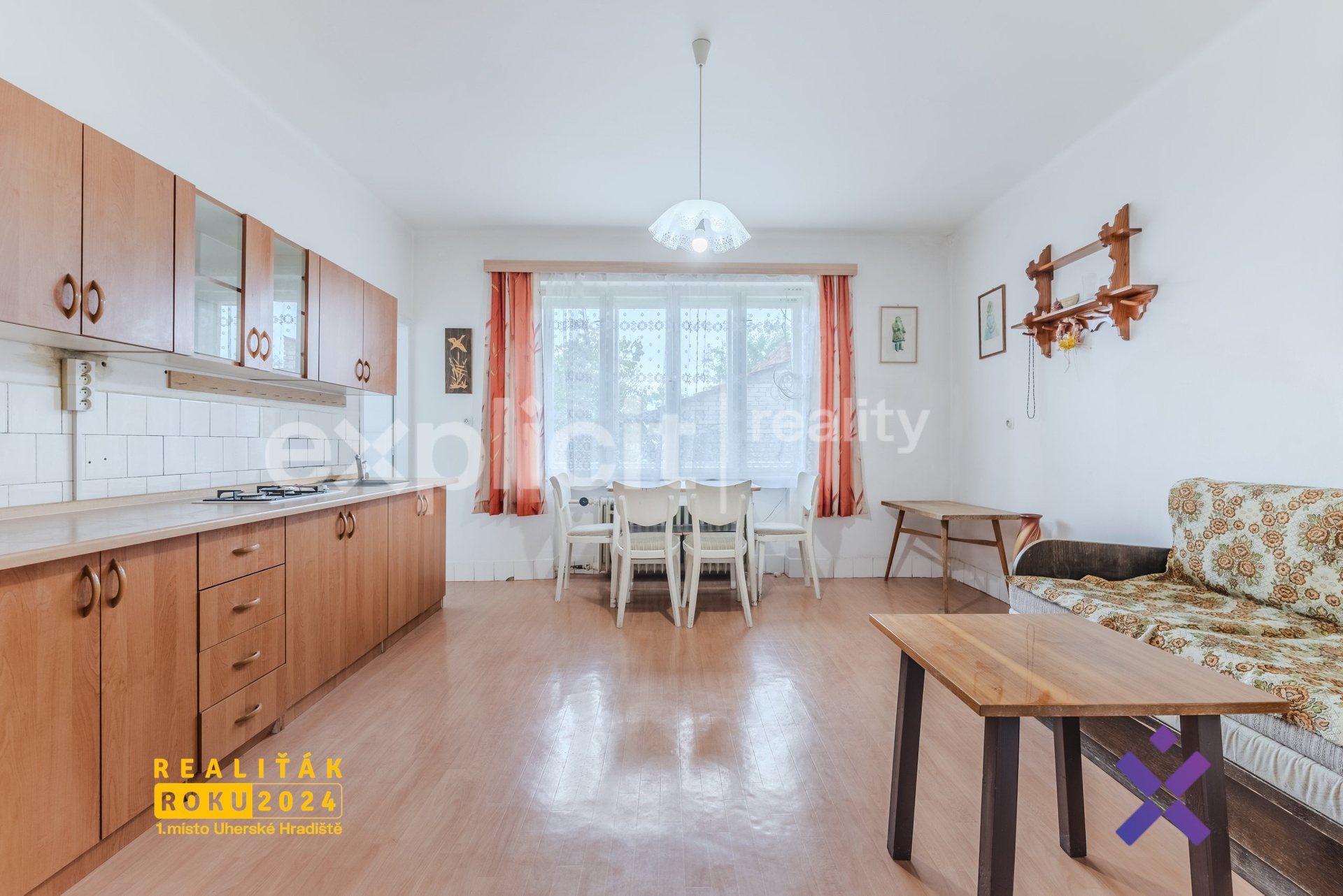Prodej rodinneho domu 4+1 238 m², Uhersky Ost