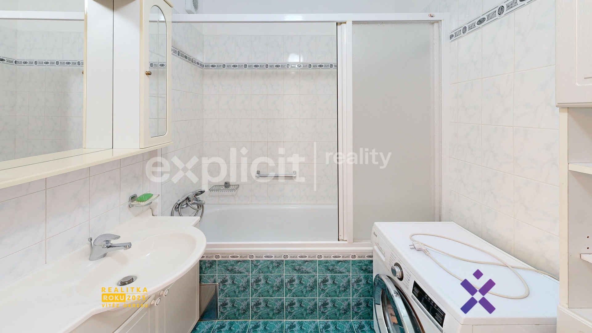 pronajem-bytu-31-Majerskeho-7-Praha-4-Bathroom