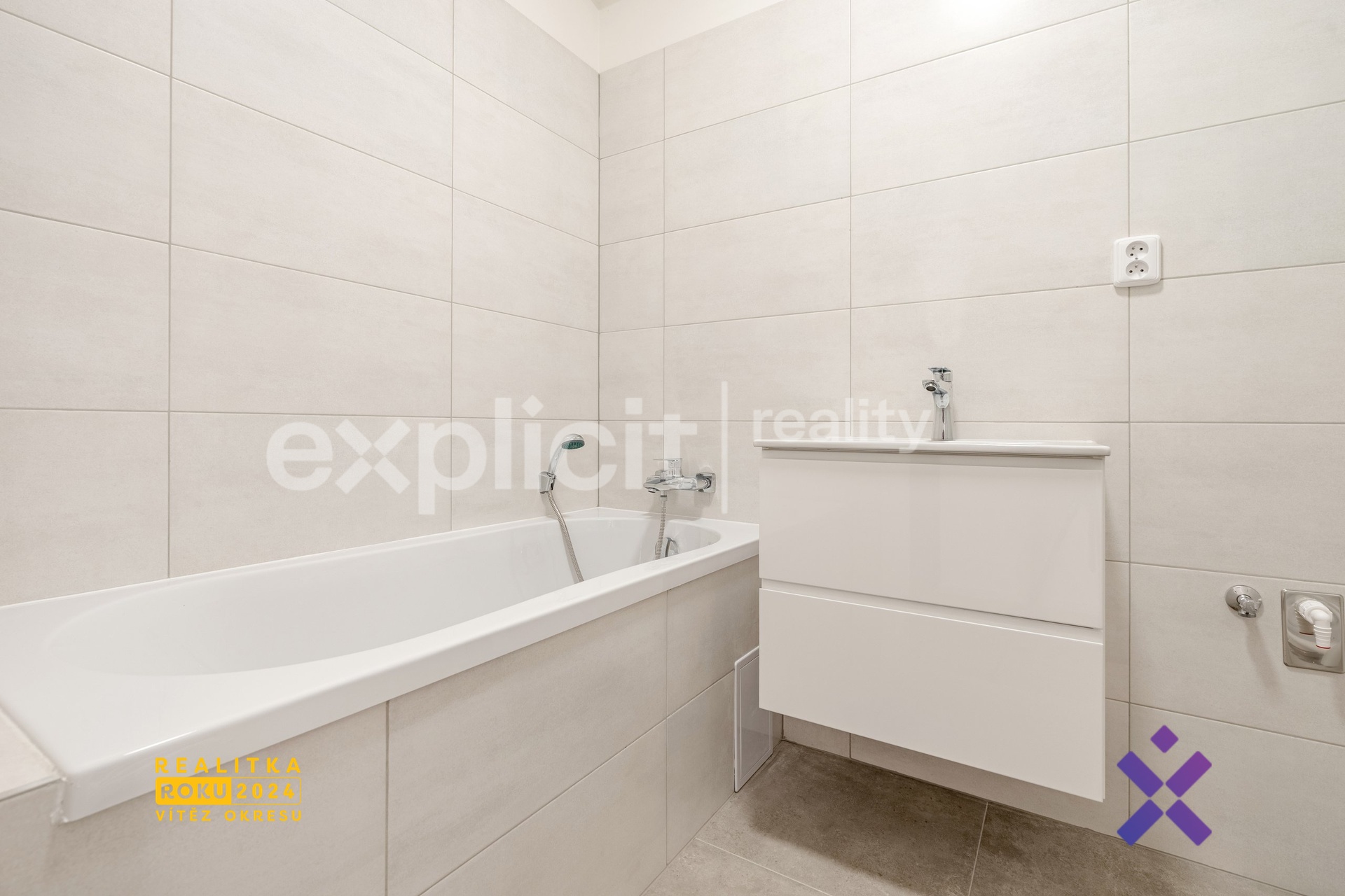 Prodej bytu 3+kk, 59 m²; Hostovlice