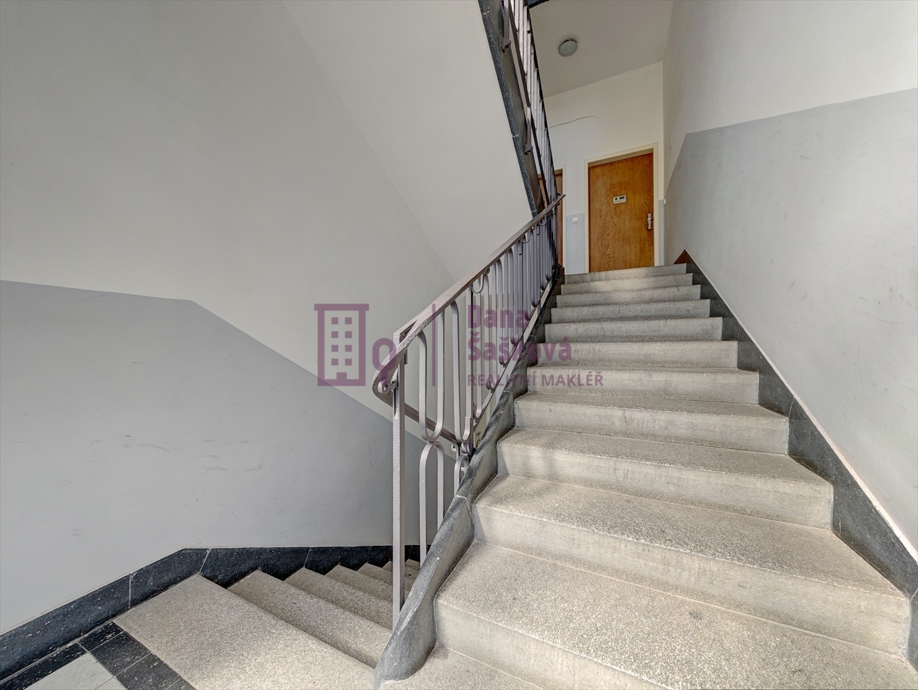IMG_20250513_154930_3_5_7_9_Fusion-Interior.jpg