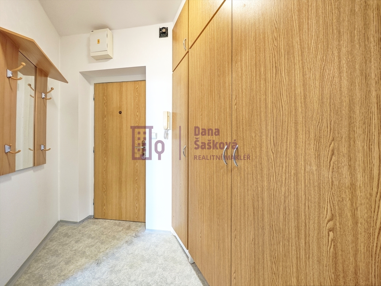 IMG_20250307_143017_22_25_Interior 2.jpg