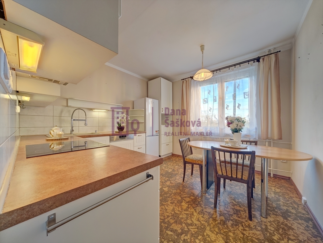 Kuchyně s jídelním koutem 1